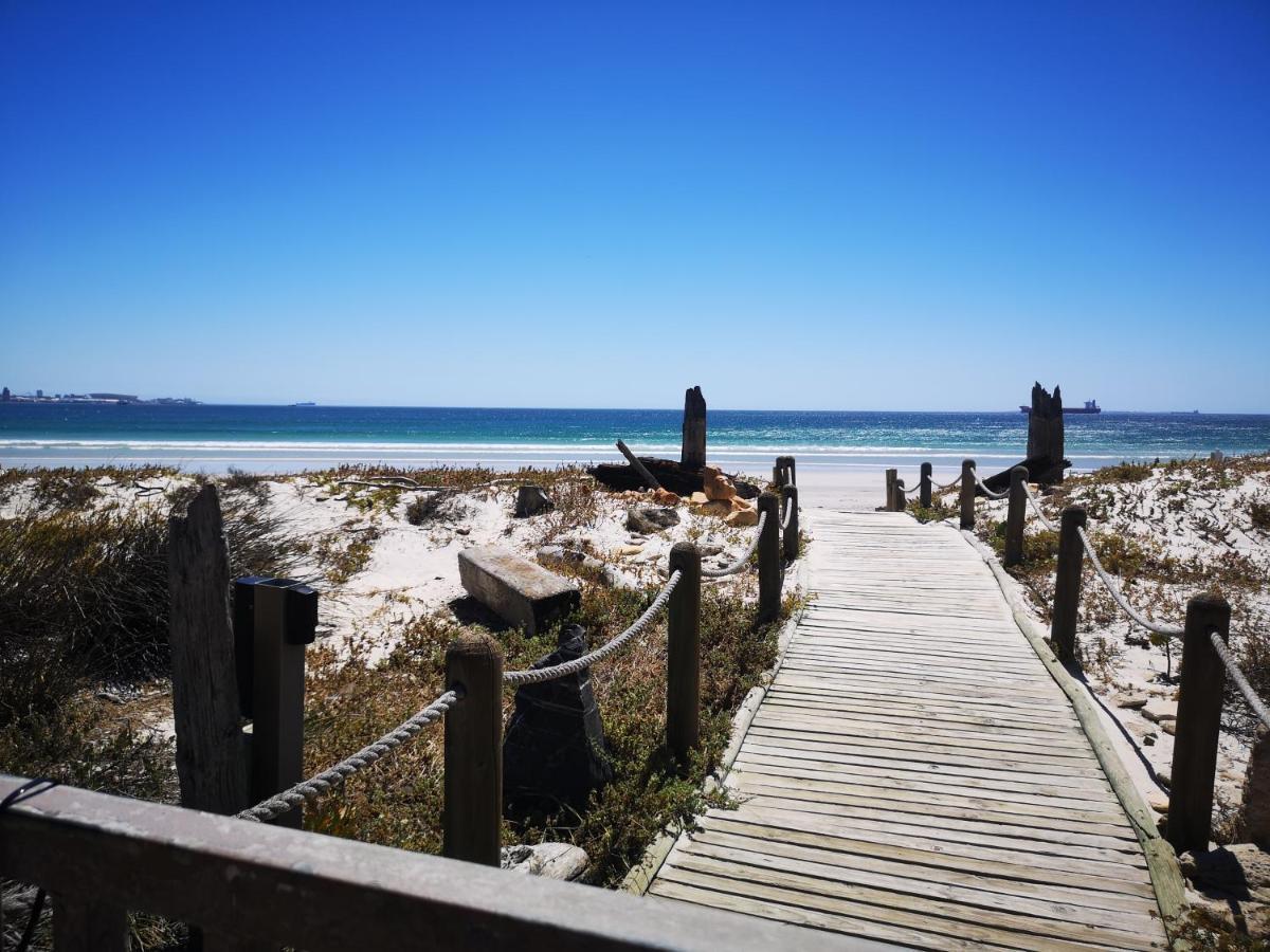 Cape Town Family Beachfront Apartment Leisure Bay Exterior photo